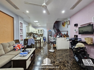 Bán nhà riêng đường Hùng Duệ Vương_Hồng Bàng_Chỉ sau nhà mặt đường